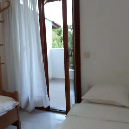 Alexandra Apartment Skala Fourkas